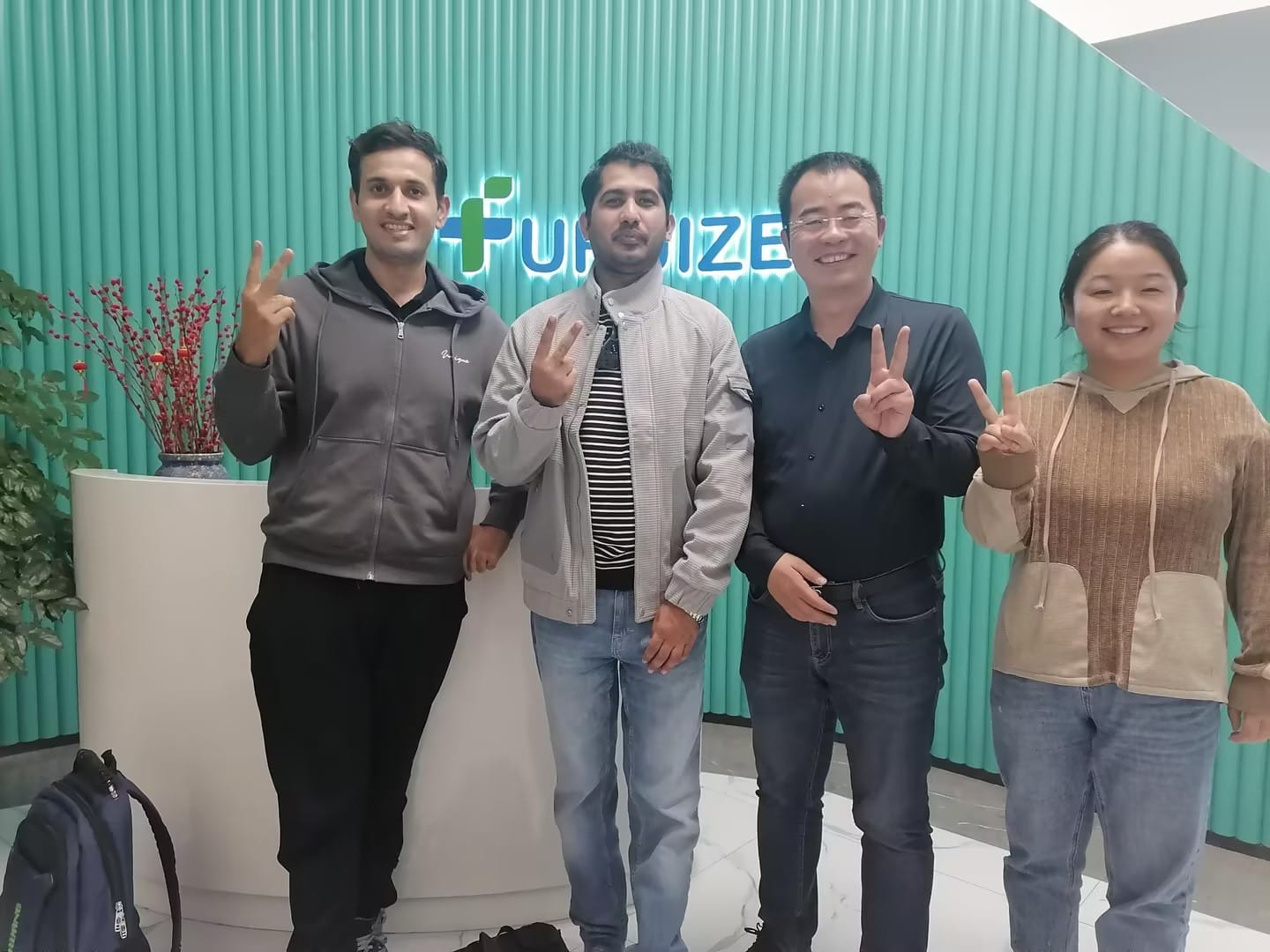 Welcoming our Pakistani visitors at the Furuize reception area after their Alibaba inquiry