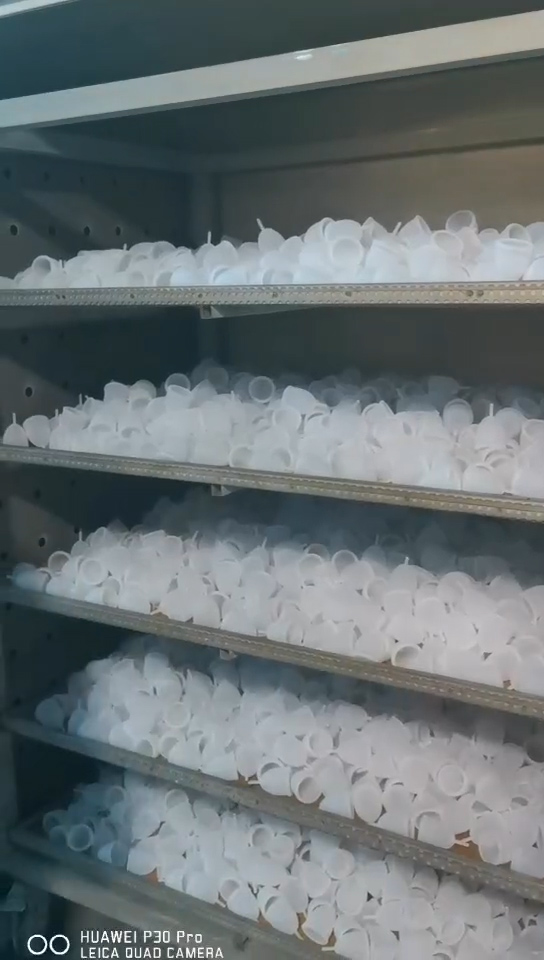 ISO-class cleanroom manufacturing hall for medical-grade silicone menstrual cups and discs