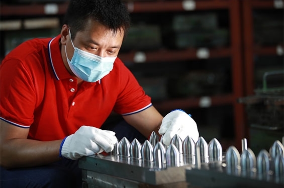 High-precision menstrual cup molds meeting strict dimensional and surface finish specifications