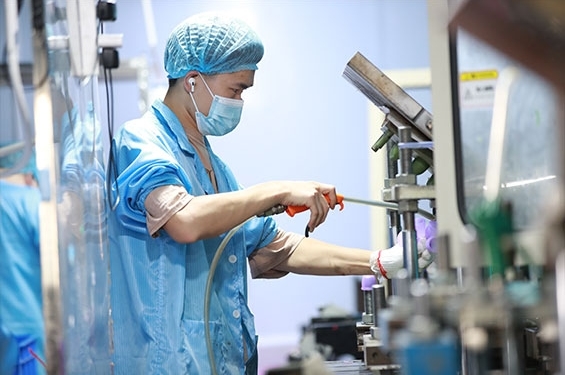 Furuize menstrual cup manufacturing campus — LSR production, QC, and export facility