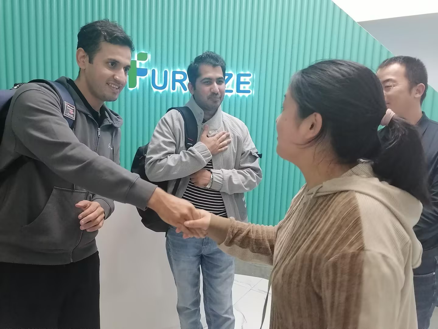 Real market application cases for Furuize OEM menstrual cup solutions globally